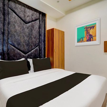 Hotel O Sun Light Ahmadabad Zewnętrze zdjęcie