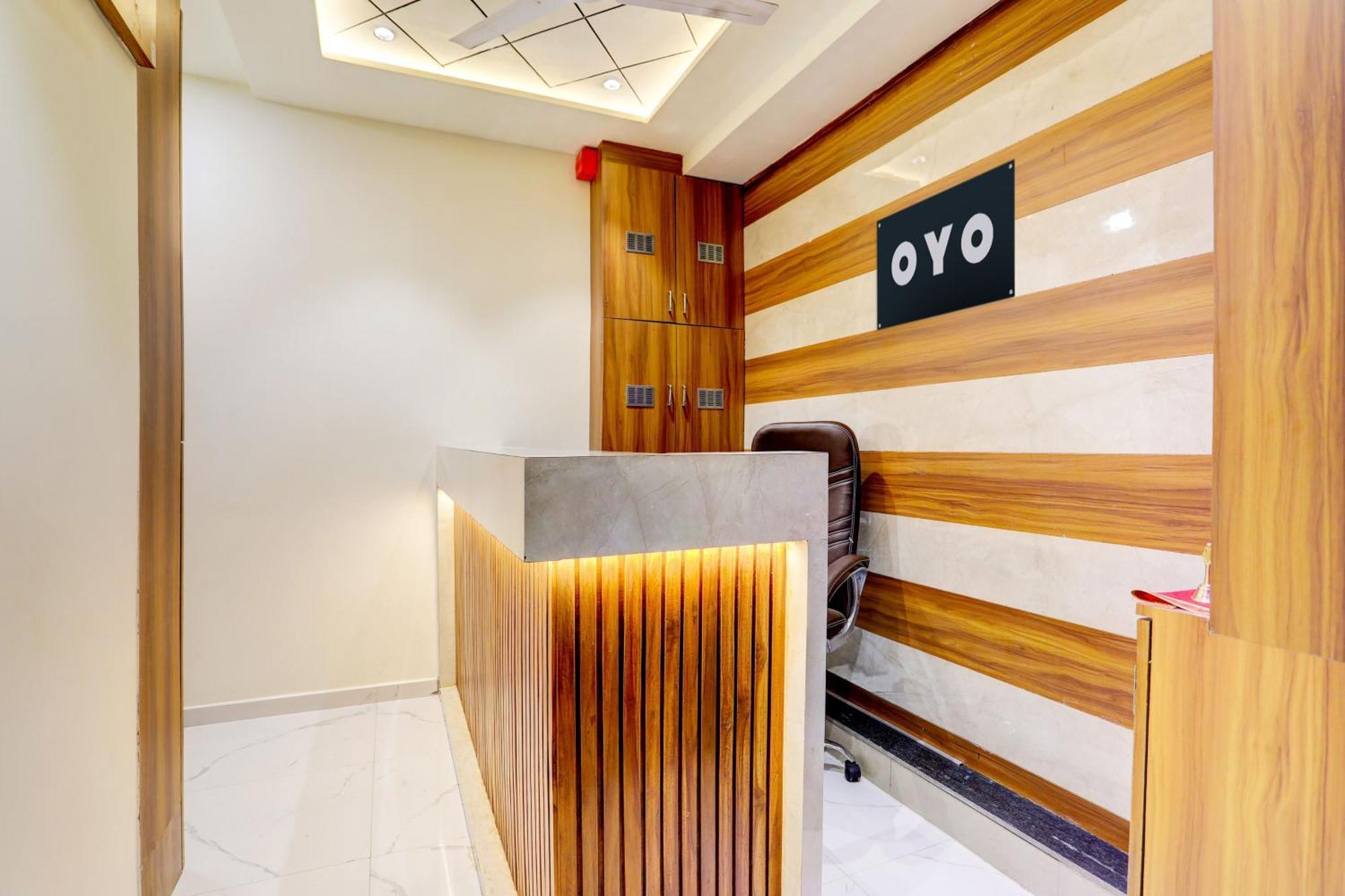 Hotel O Sun Light Ahmadabad Zewnętrze zdjęcie